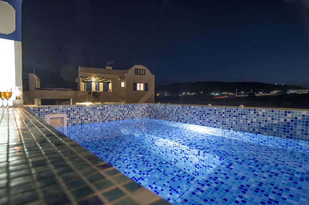 White & Blue Appartement Perivolos  Buitenkant foto